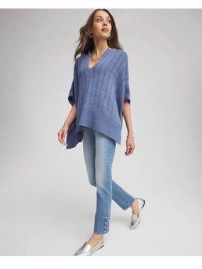 Chico’s Collection split neck, short sleeve poncho oversized one size fit knit